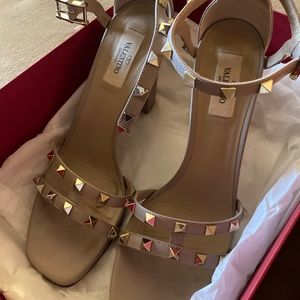 Valentino rock stud sandals heels 39 blush